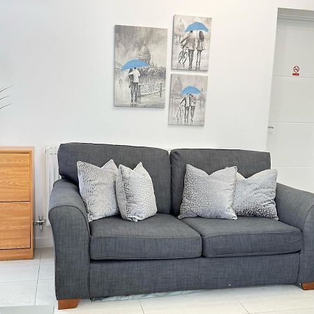 Walnut Luxurious 2-Bedroom With Ensuite - Parking, Netflix, Wifi - Close To Oxford, Bicester & Blenheim Palace Kidlington Kültér fotó