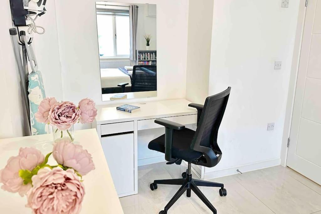 Walnut Luxurious 2-Bedroom With Ensuite - Parking, Netflix, Wifi - Close To Oxford, Bicester & Blenheim Palace Kidlington Kültér fotó
