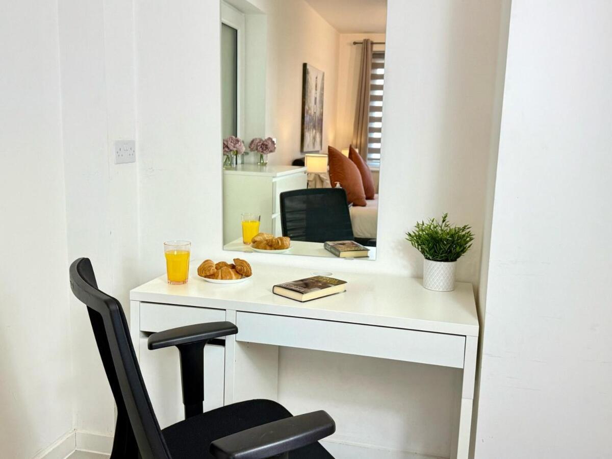 Walnut Luxurious 2-Bedroom With Ensuite - Parking, Netflix, Wifi - Close To Oxford, Bicester & Blenheim Palace Kidlington Kültér fotó