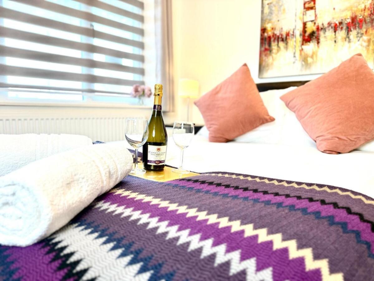 Walnut Luxurious 2-Bedroom With Ensuite - Parking, Netflix, Wifi - Close To Oxford, Bicester & Blenheim Palace Kidlington Kültér fotó