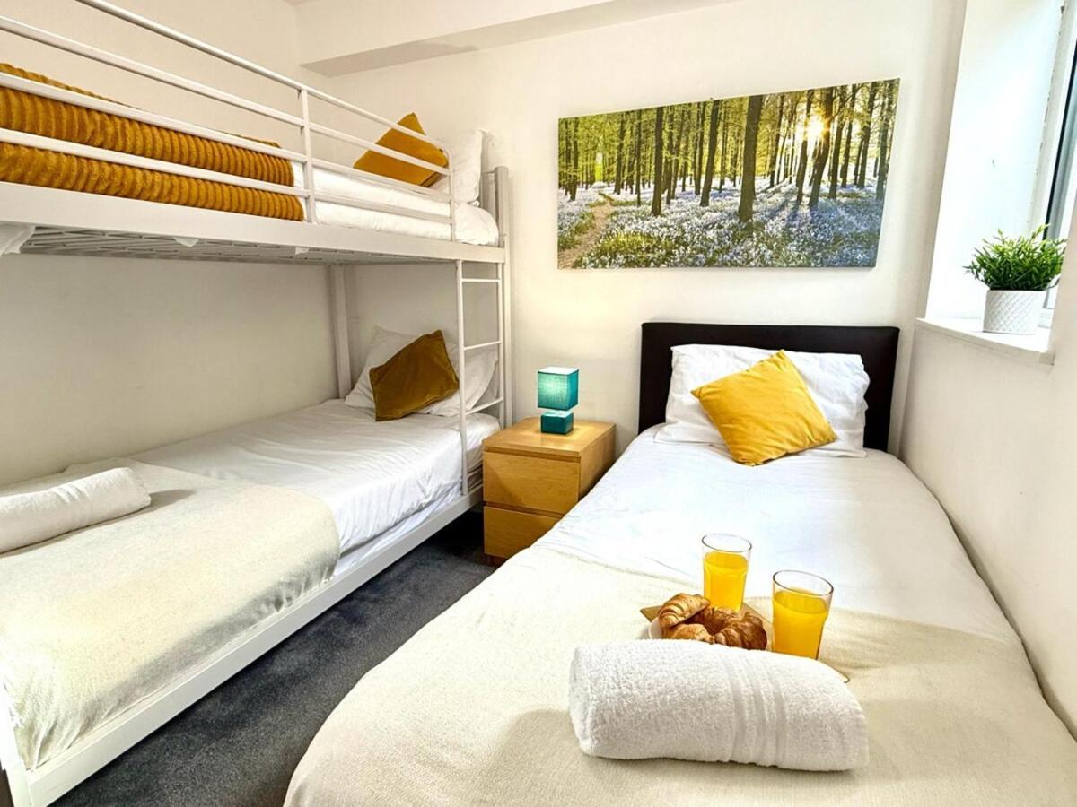Walnut Luxurious 2-Bedroom With Ensuite - Parking, Netflix, Wifi - Close To Oxford, Bicester & Blenheim Palace Kidlington Kültér fotó